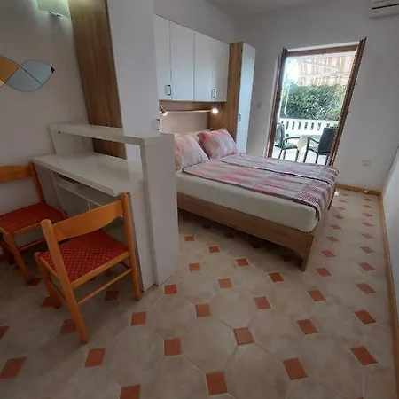 아파트 By The Sea Mandre, Pag - 6518