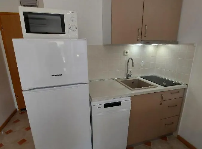Apartamento By The Sea Mandre, Pag - 6518 Mandre